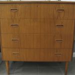 567 1171 CHEST OF DRAWERS
